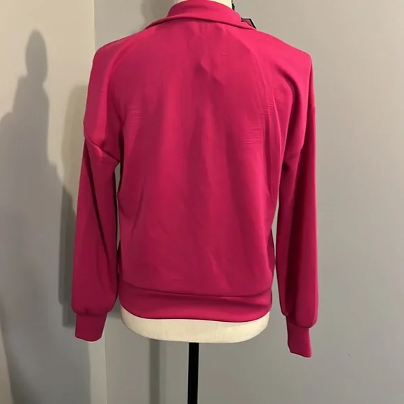 ✨NWT✨Truth Crop Sweatshirt - Picture 2 of 6